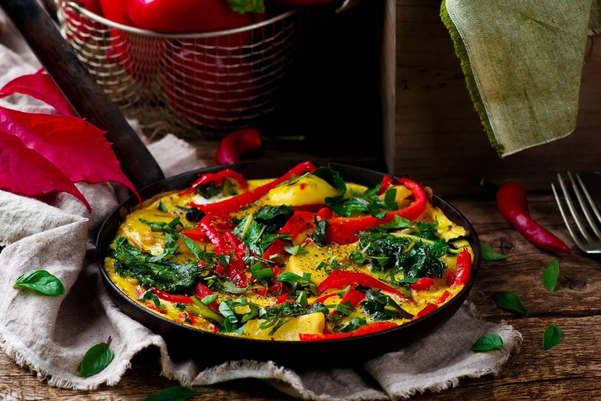 acelga-roja-receta-patatas-huevos