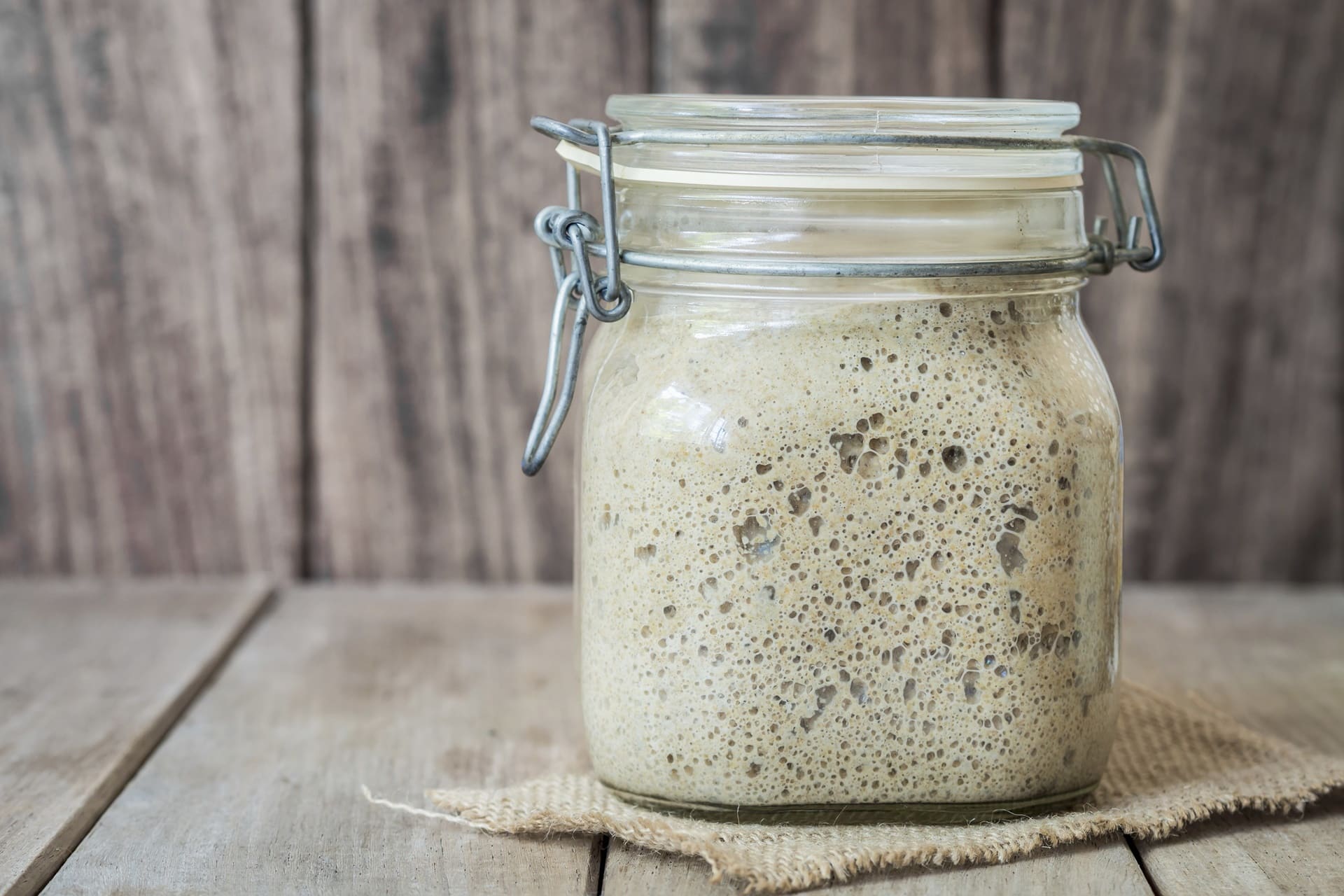 Masa madre en tarro de regalo