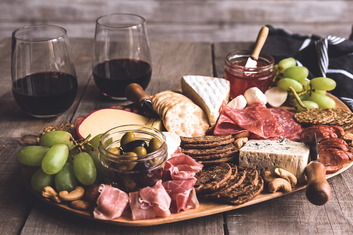 red_wine_and_charcuterie