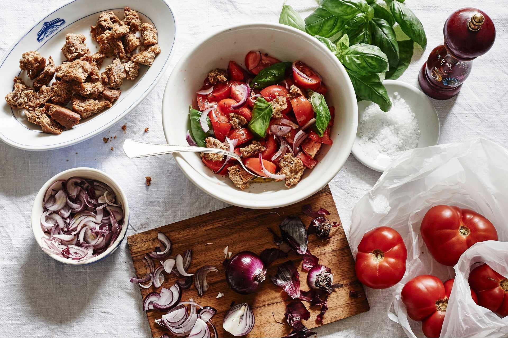 tomate-fruta-verdura-hortaliza-receta-panzanella