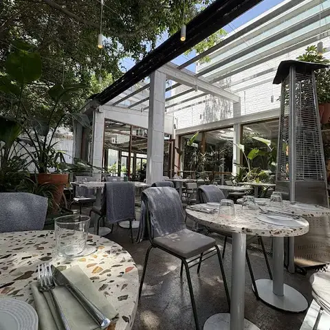 AIRE LIBRE. Cocina Porteña. Jardín urbano.