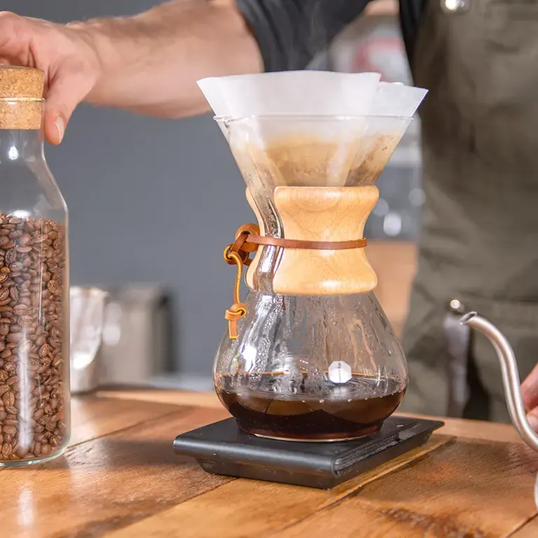 arista_Crafting_Chemex_Coffee