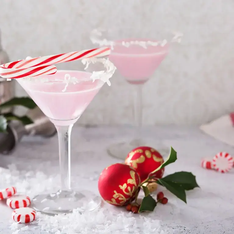 Candy Cane Martini - Fine Dining Lovers