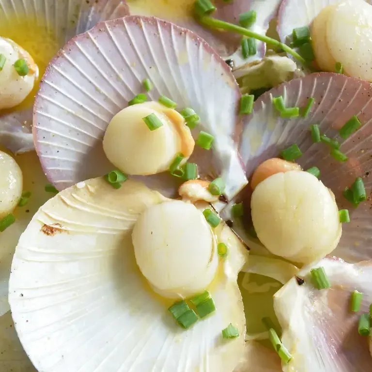 Zamburiñas al horno con ajo y perejil