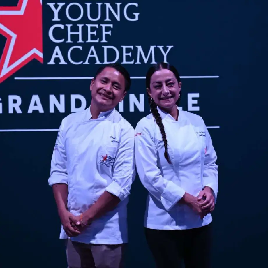 Erick Alfredo Bautista Chacón y Lula Martín del Campo