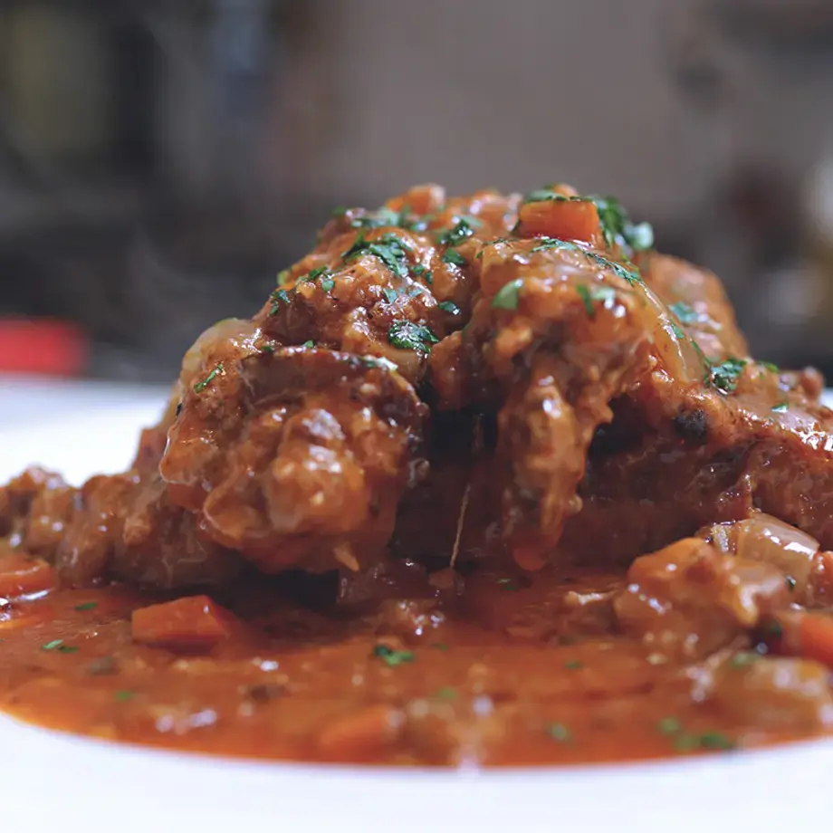 Carne guisada tierna y jugosa