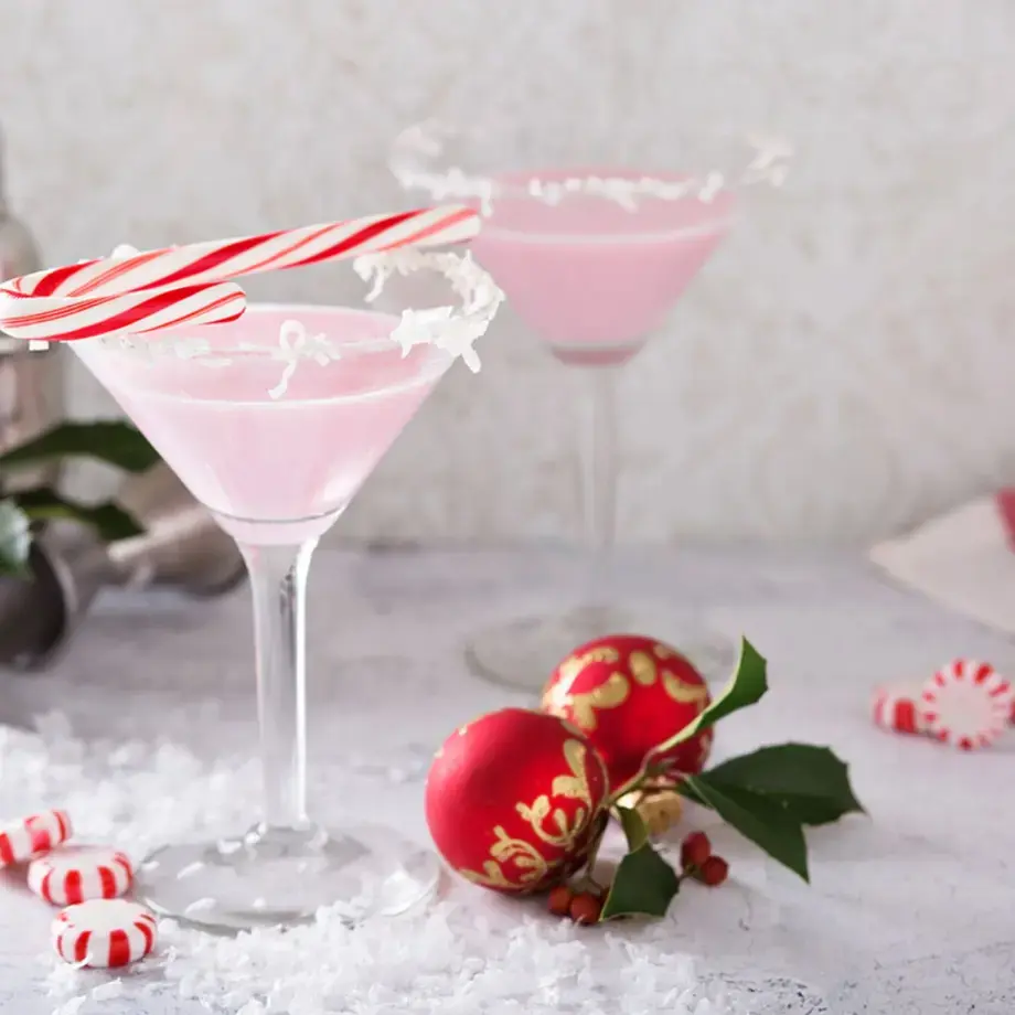 Candy Cane Martini - Fine Dining Lovers