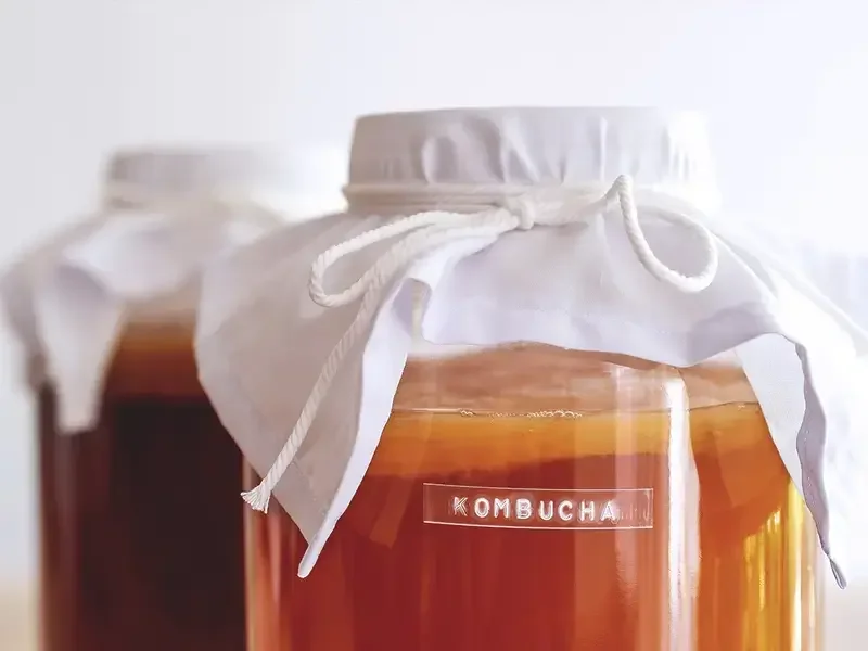 Orange kombucha 