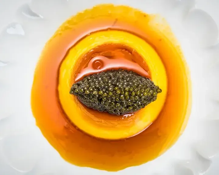 Flan de yema y flan de yema con vainilla Paulo Airaudo